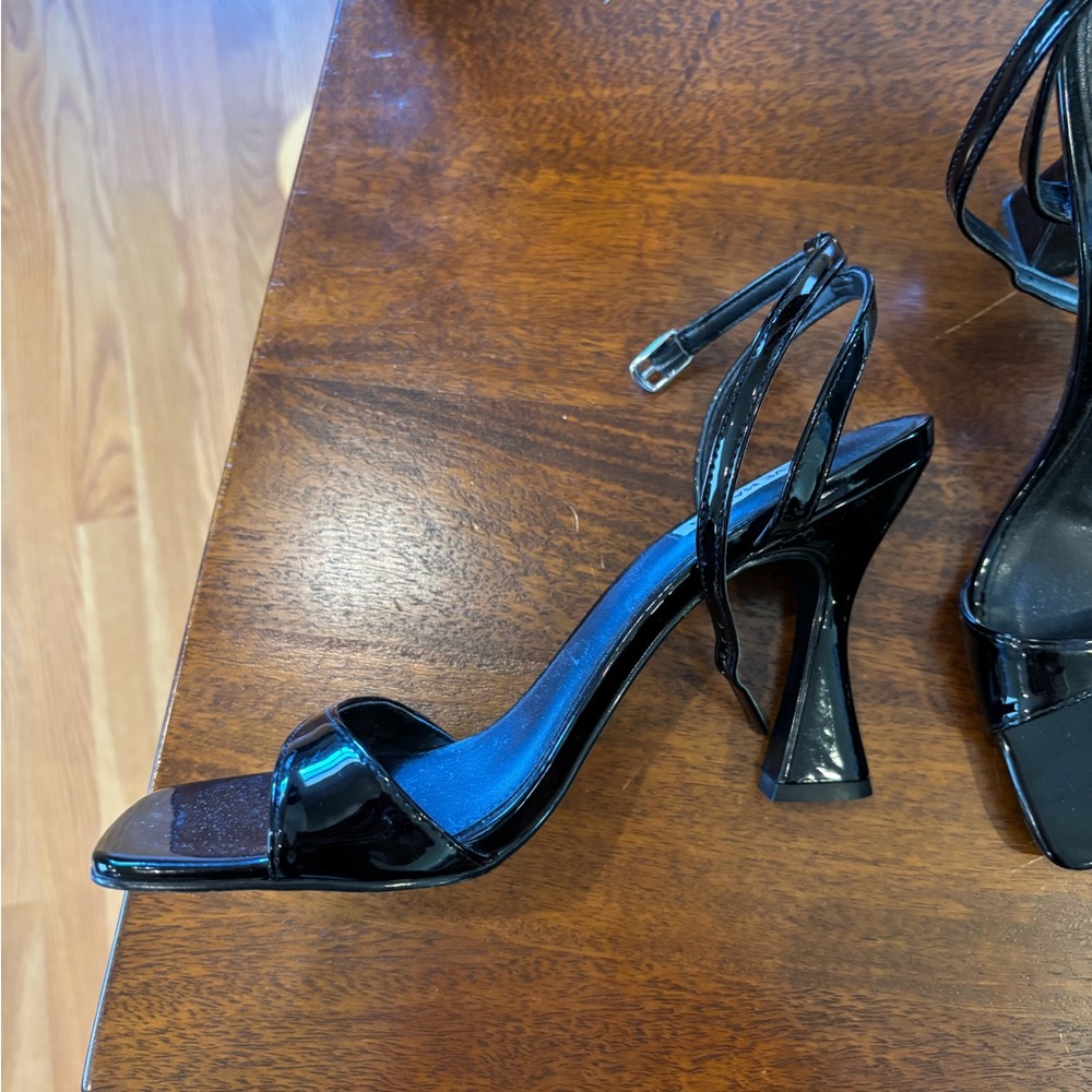Steve Madden black patent heels